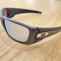 Oakley Fuel Cell (brand NEW)