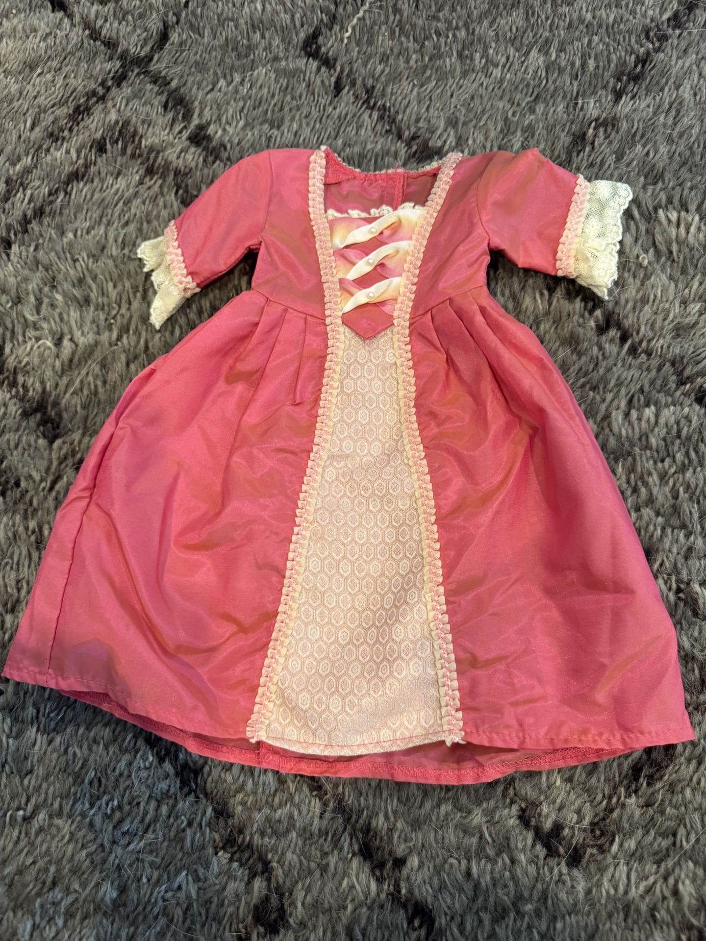 Retired, American Girl, Doll Elizabeth Cole Dress No Shoes
