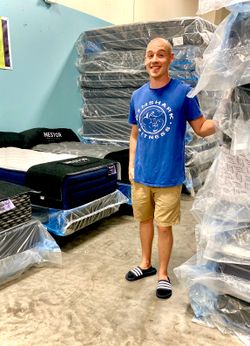 Orlando Showroom🔥Sale / New Mattresses TODAY! King, Queen, Full, Twin XL, Twin - All Sizes new in the plastic. Willing to take $39 / Warranty 