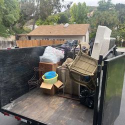 Dump truck