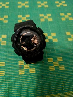 Casio G-Shock GA-110MMC Black/Rose Gold – Needs Battery