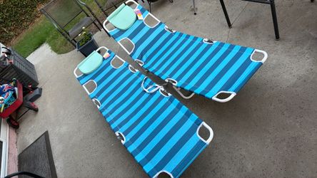 Folding Beach Lounge Chairs – Set of 2