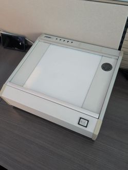 GTI GLX Graphiclite D-5000 GLX10 Transparency Viewer with 10" x 10" Viewing Area