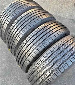 225 65 17 Goodyear tires Con 80% de Vida Las 4