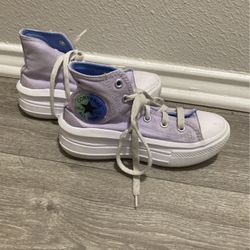 Converse- Platform - Girls Size 13