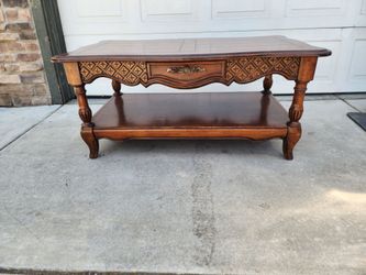 Coffee table for Sale in Manteca