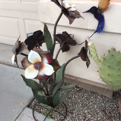 Metal Landscape Plant Decoration