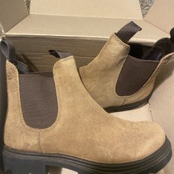 ECCO Grainer Leather Chelsea Boot Size 39 EU