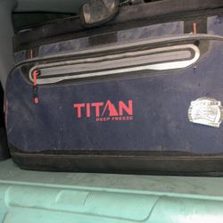 Titan Ice Chest 50$