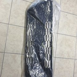 For 2021-2025 Toyota Sienna LE XLE Black Front Mesh Grille