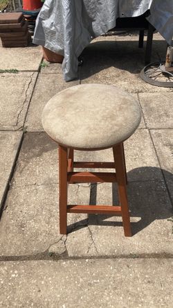 Bar stool