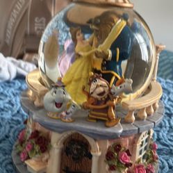 Beauty And The Beast Snow Globe 