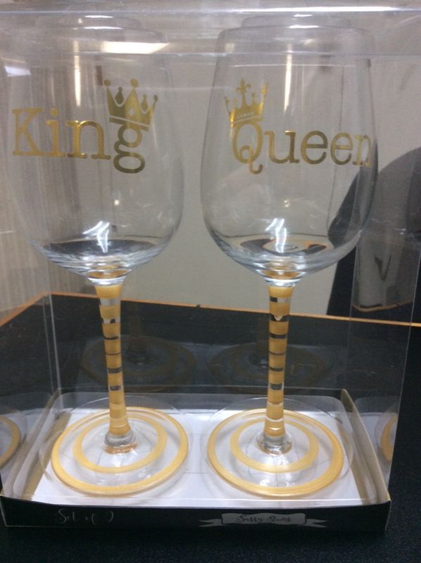 WINE GLASSES pair , New Set KING QUEEN