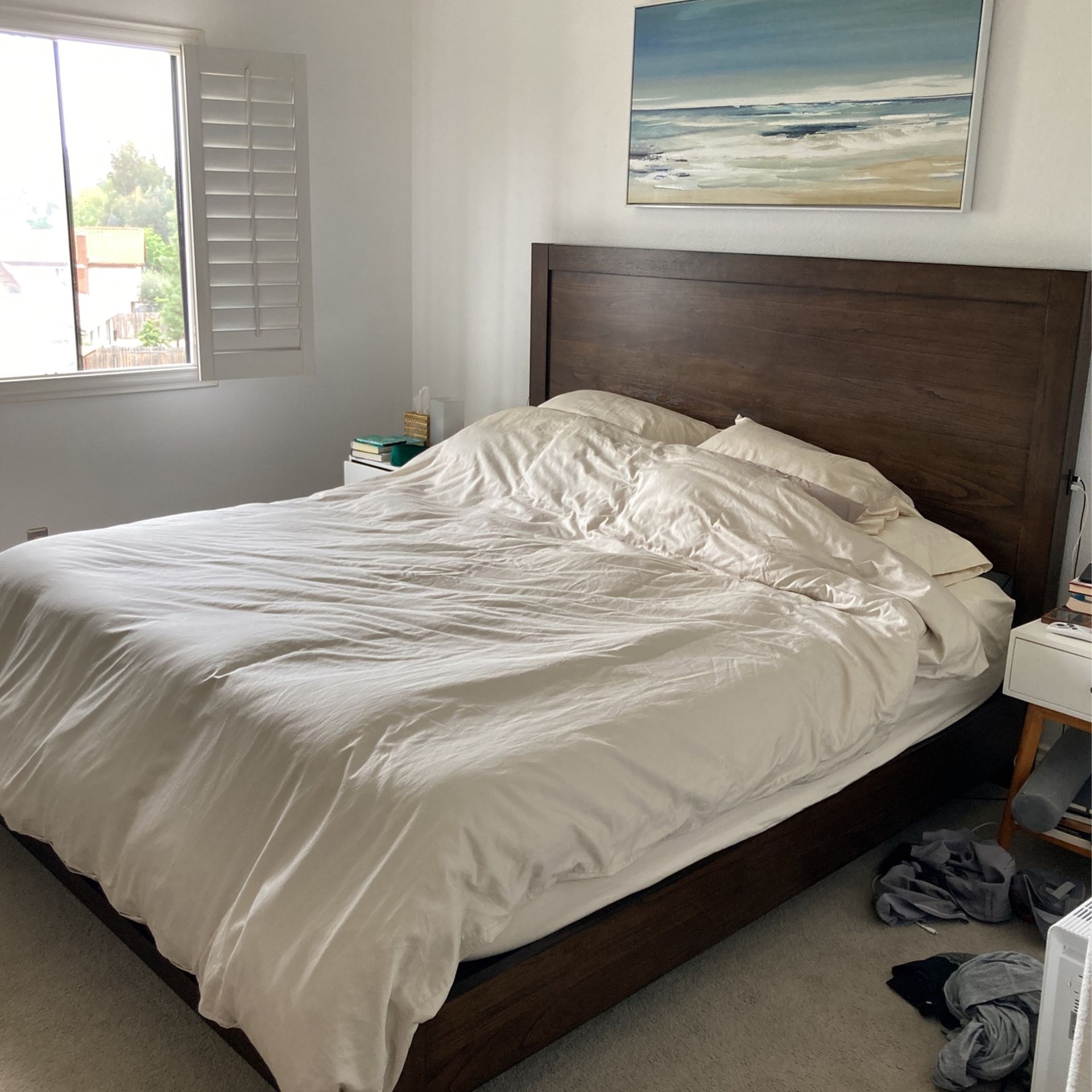 Living Spaces King Storage Bed W/ USB Ports 