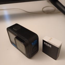 GoPro 12 And 1 Battery 