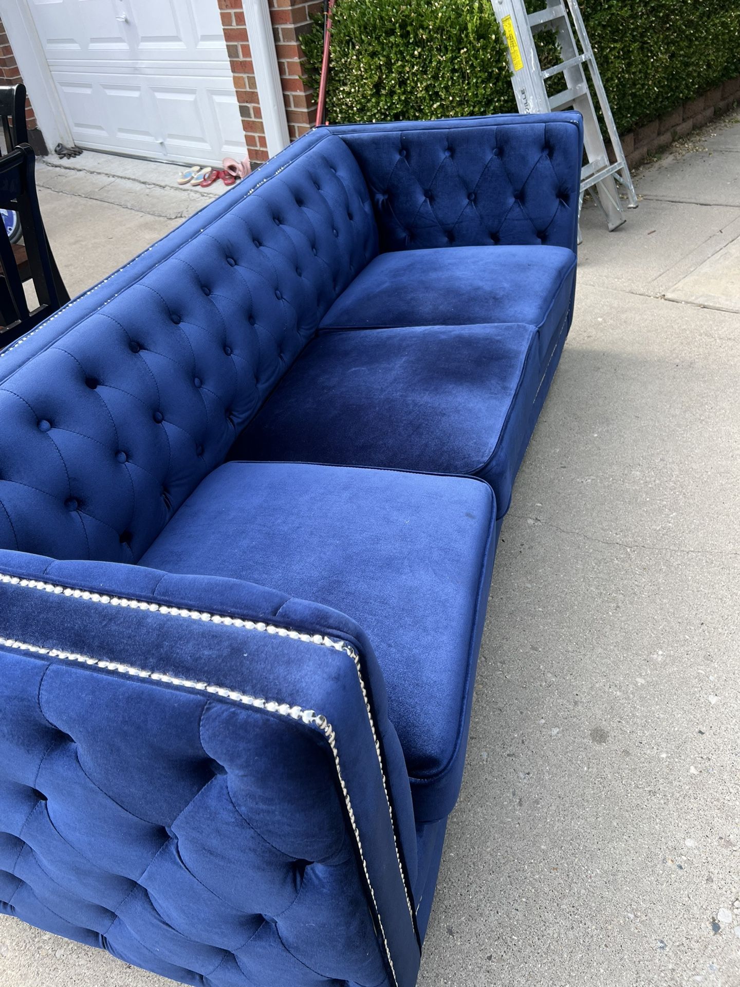 Excellent Condition Sofa Need Sale Soon