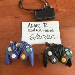 GameCube Controllers & Adapter