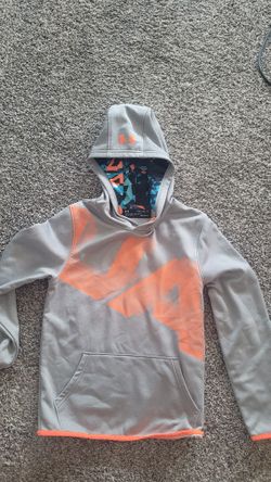 Pullover Hoodie 