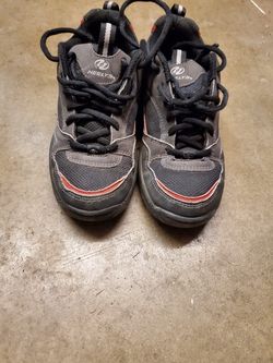 Helleys shoes skates