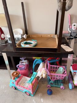 Kids toys and chair