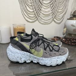 Nike Space Hippie 04
