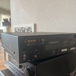 5-disc changer for movies and music.