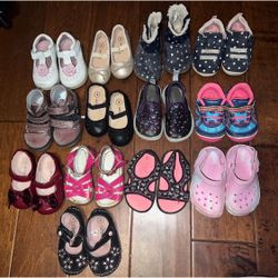 13 Pairs Of Baby Girls Shoes Size 4c 