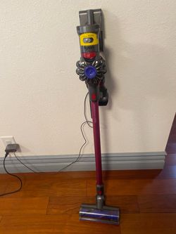 DysonV7 vacuum cleaner