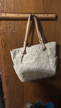 Michael Kors MK Signature Tote Bag