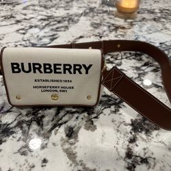 Burberry Purse / Bag