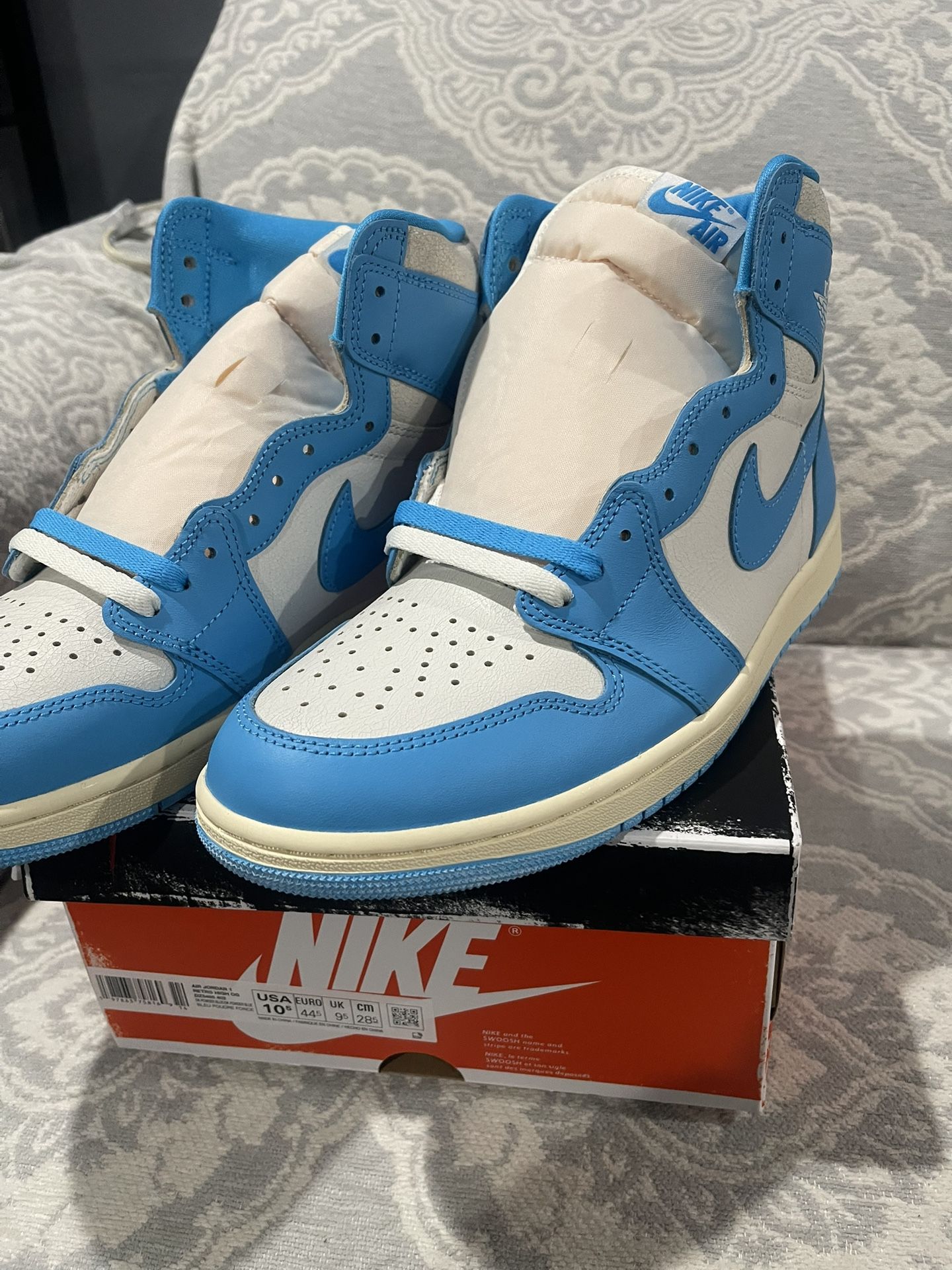 Air Jordan 1 Retro High OG “UNC Reimagined”