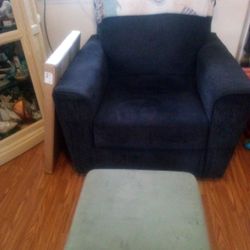 Living room Easy Chair & Ottoman