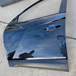 Hyundai Tucson Left Door Oem