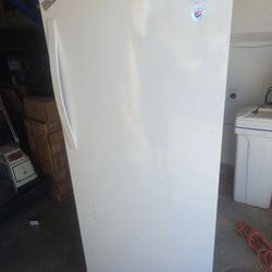 Whirlpool Refrigerator 