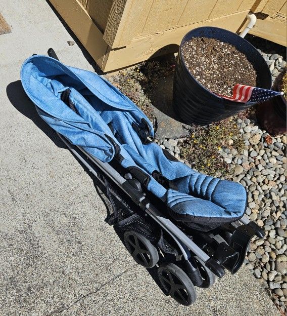 Blue Urbini Stroller