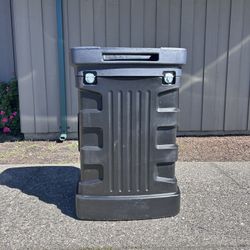 OCX standard wheeled display case, a durable shipping container designed for trade show materials