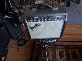 Fender amp in good condition. 15a