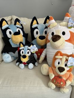 Bluey Halloween Plush Bundle 