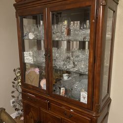 China Cabinet And Mirror With Table Stand