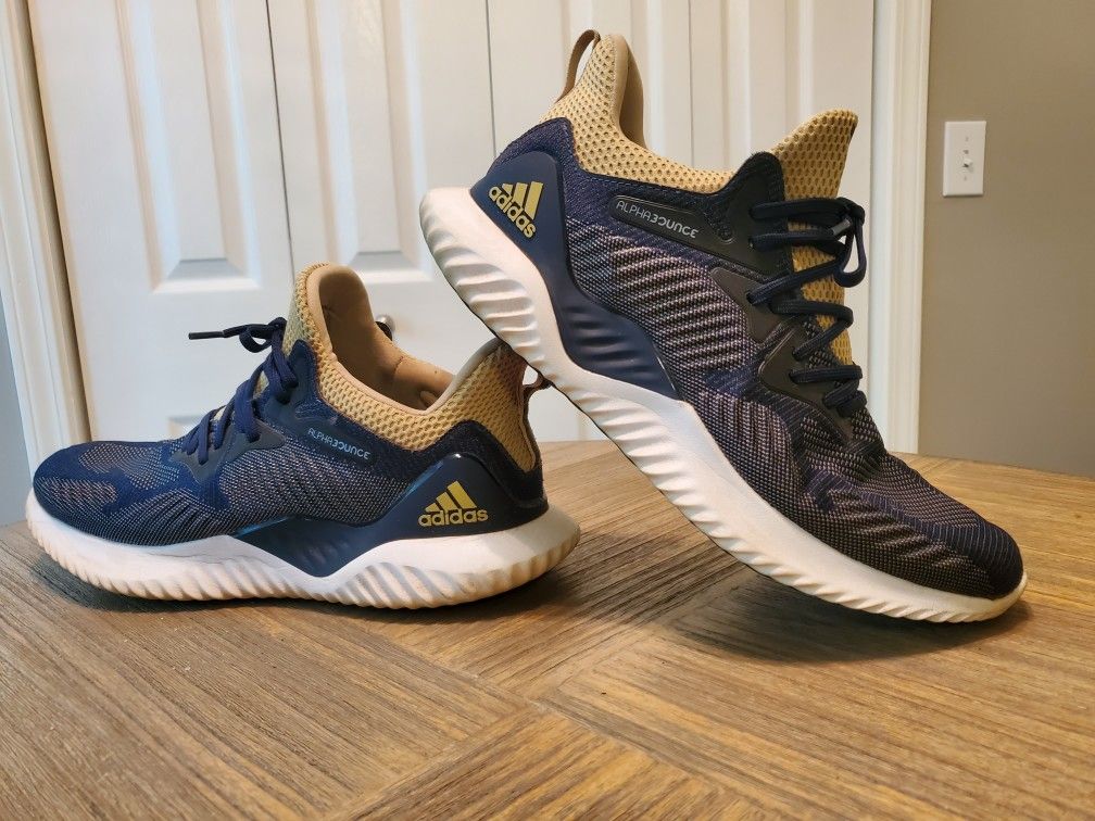 Adidas Alphabounce Beyond NCAA Pack - Navy Gold
 Men's Size 11 Shoes Sneakers