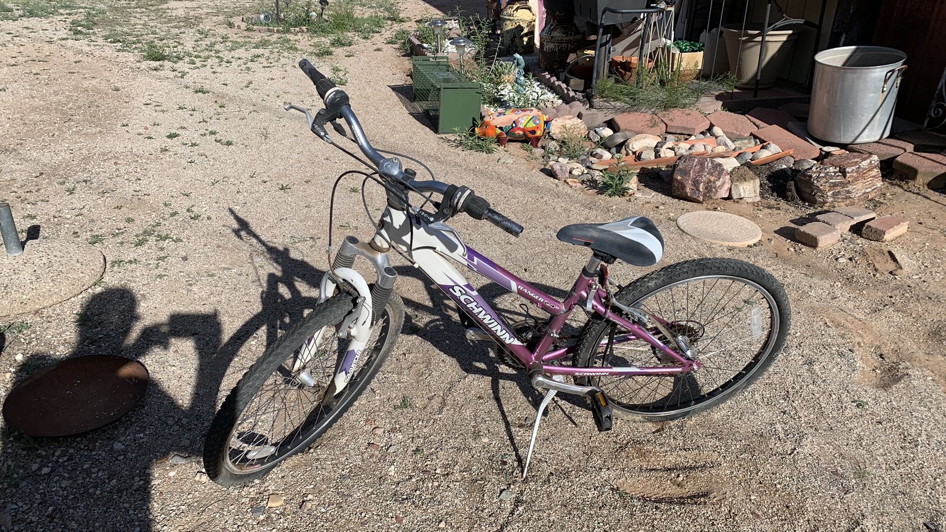 Girls 24 Inch Schwinn Ranger 18-speed Mountain Bike