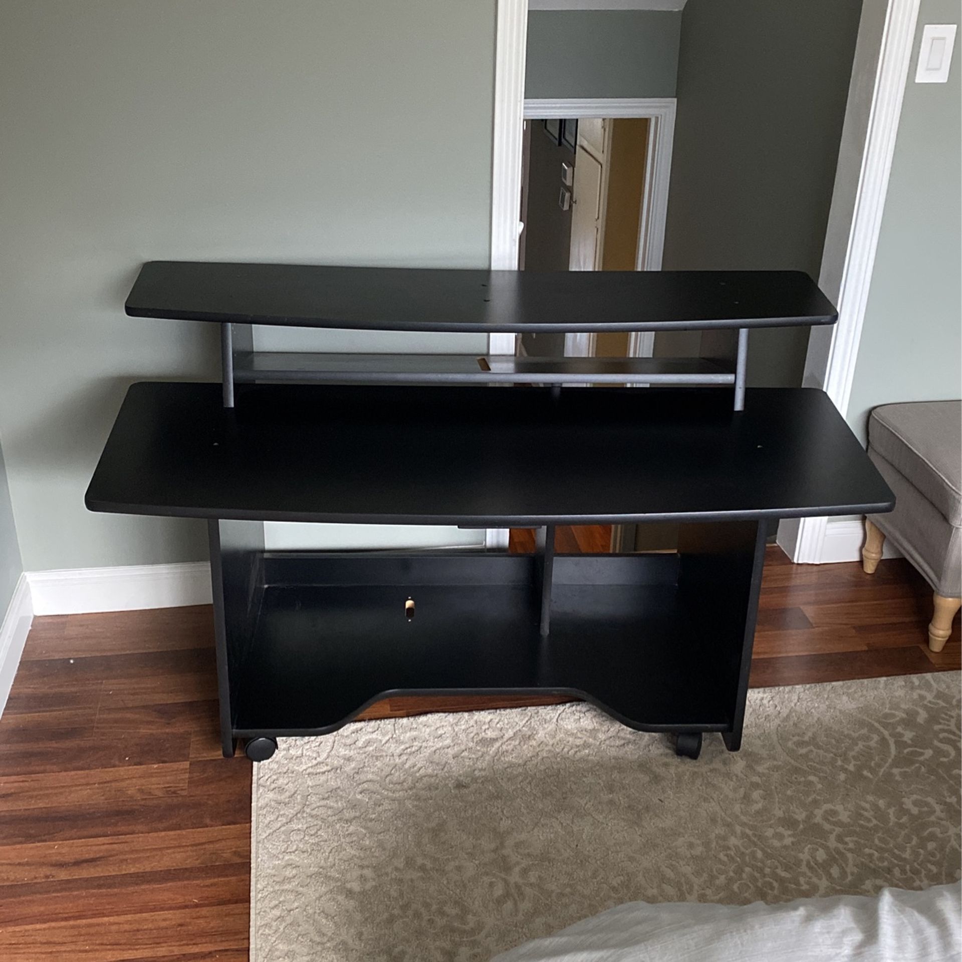 Omnirax Presto 4 Studio Desk, Black