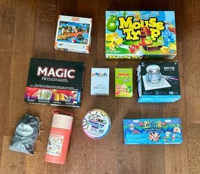 Kids Game & Craft Bundle – Mouse Trap, Apples to Apples Jr, Rainbow Loom, Artie 3000 Robot + More