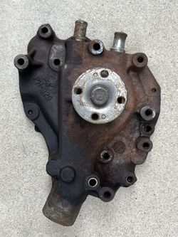 Water pump 66 Mustang