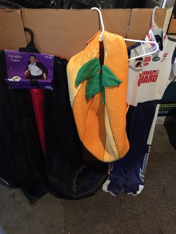Halloween costumes 5$ each