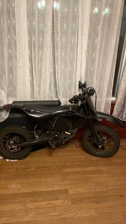 Black Electric Dirt Bike taking cash offers READ DESCRIPTION FOR MORE DETAILS