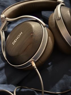 Denon Ah-d 5200 $250