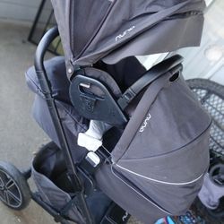 Nuna Stroller Complete In Good Condition 