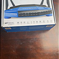 LINKSYS 1900AC Wi-Fi Router 