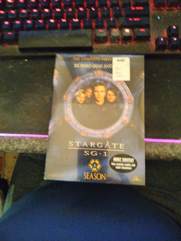 New Sealed Stargate SG-1 Complete First Season 1 DVD 5 Disk Set